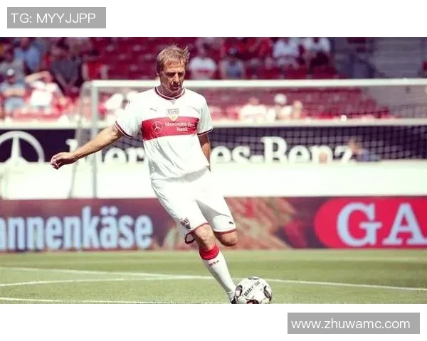 足球明星鲜为人知的趣事揭秘 揭开绿茵场背后的秘密与奇闻