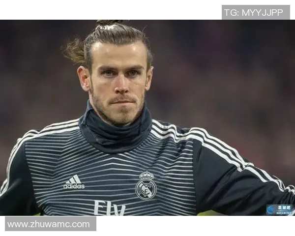 足球球星凶狠目光定格瞬间展现不容忽视的霸气与决心